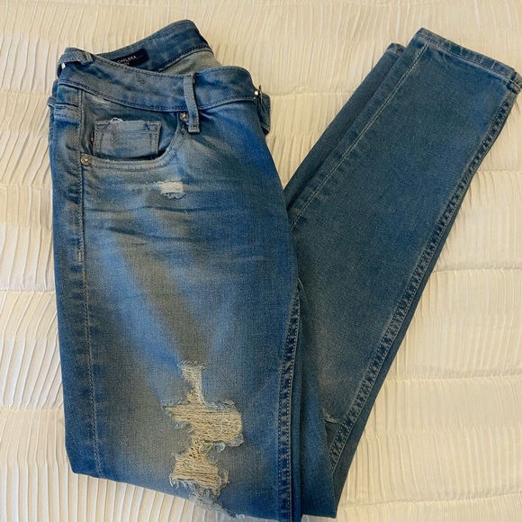 Vigoss Chelsea Distressed Skinny Jean - Picture 3 of 8